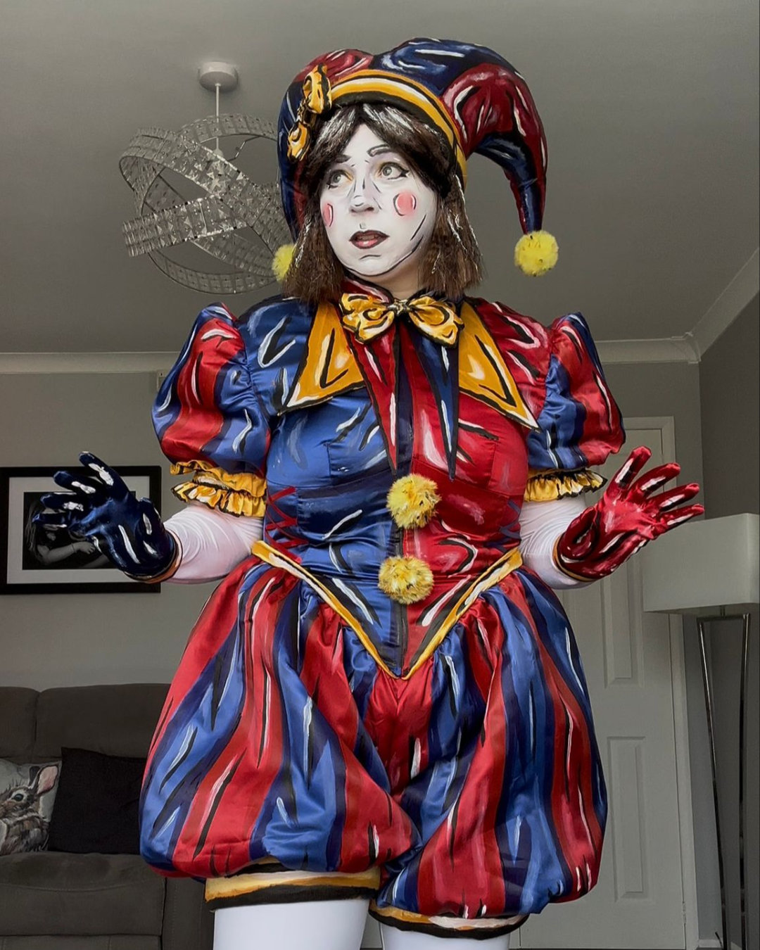 Celshaded Pomni Cosplay from the Amazing Digital Circus 2